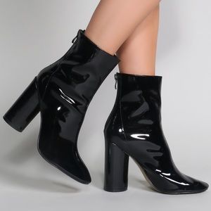 Impact Round Block Heel Ankle Boots in Black